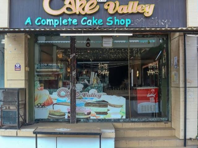THE CAKE VALLEY